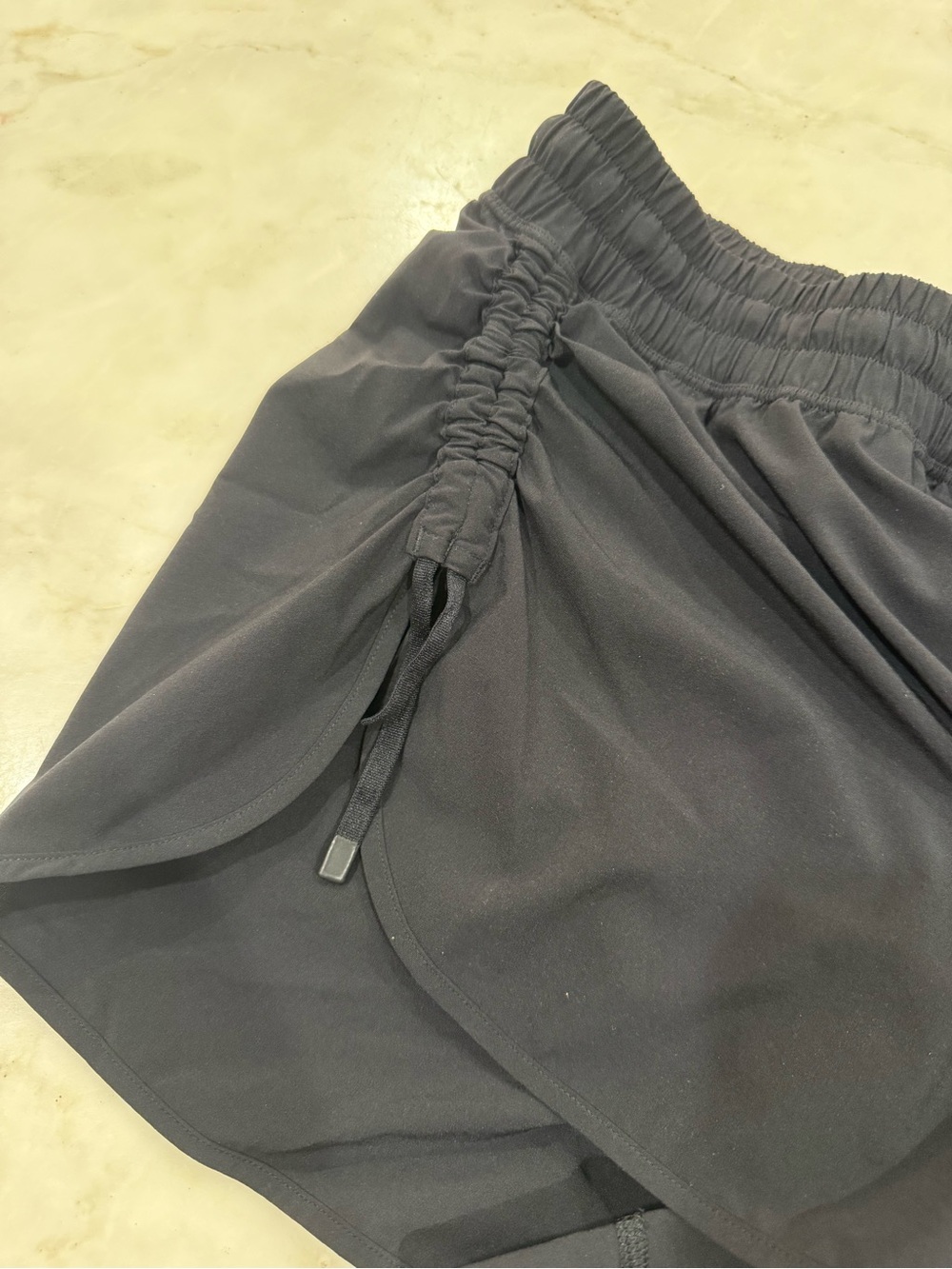 Lululemon Side Cinch Shorts - Picture 5 of 8